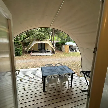 Camping Les Maraises Saint-Martin-de-Ré Exterior photo